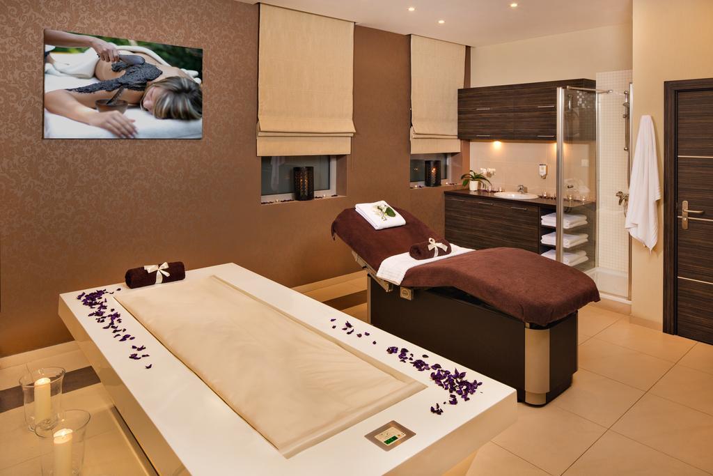 Z-Hotel Business & Spa Otwock Eksteriør billede