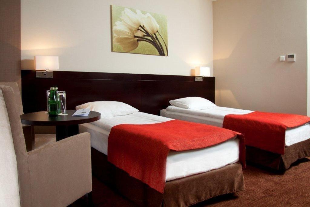 Z-Hotel Business & Spa Otwock Eksteriør billede
