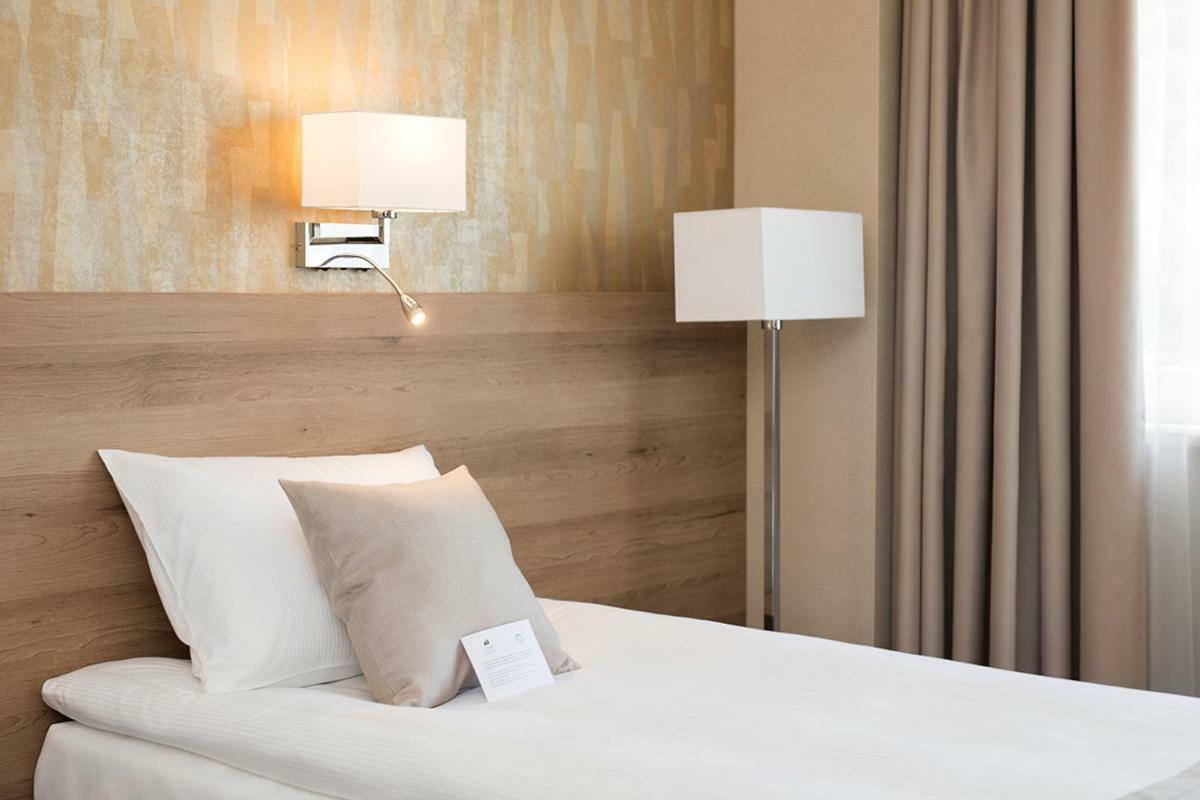 Z-Hotel Business & Spa Otwock Eksteriør billede