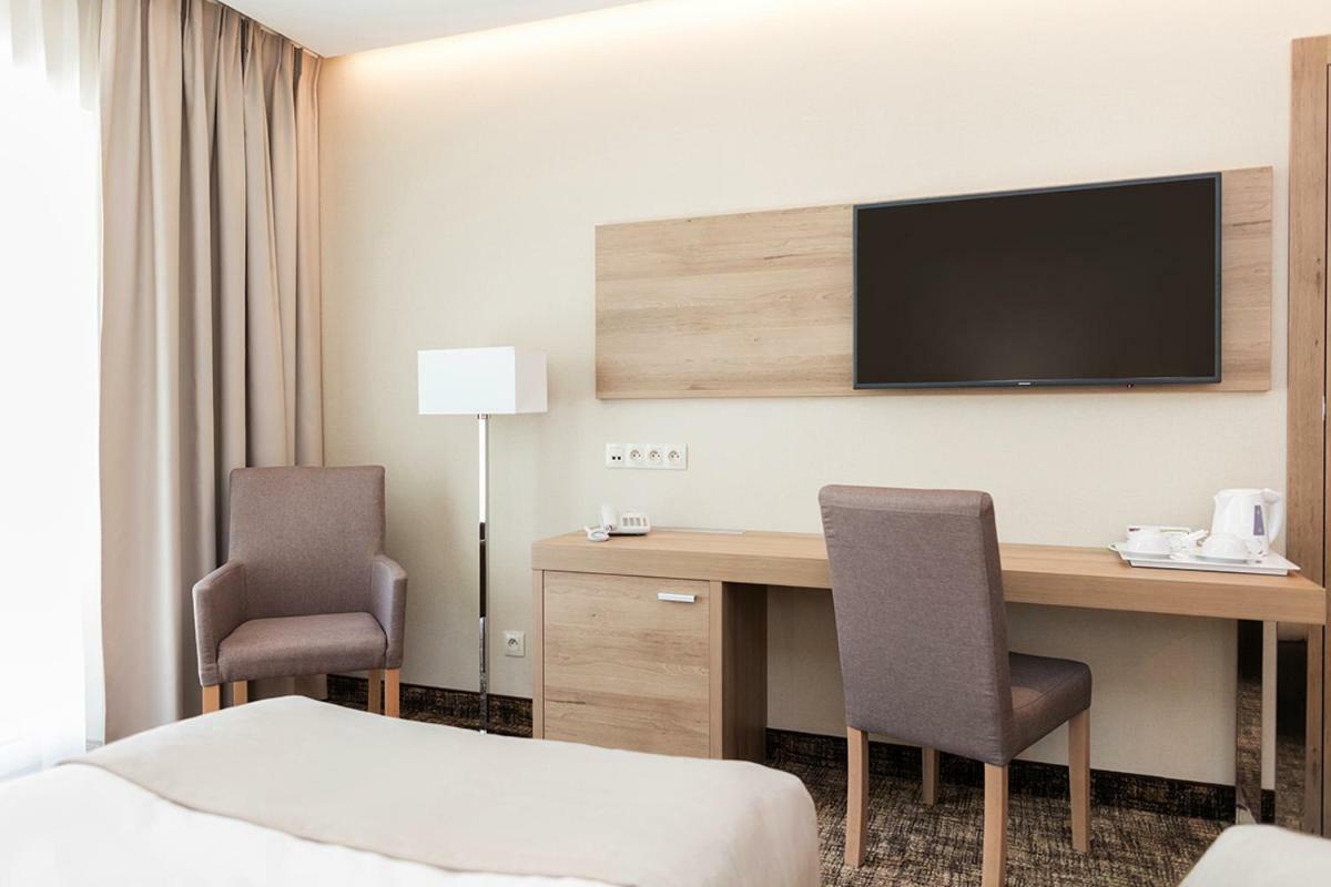Z-Hotel Business & Spa Otwock Eksteriør billede
