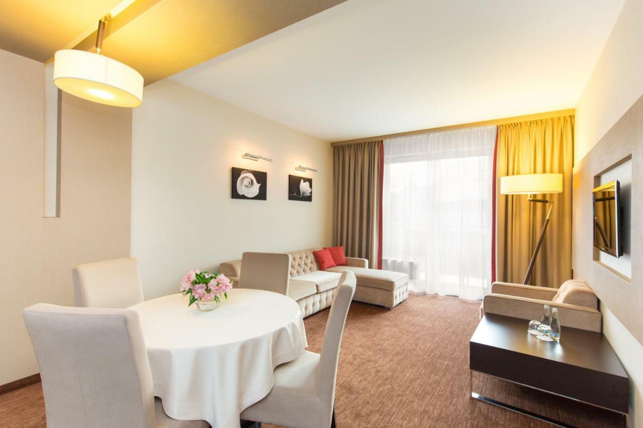 Z-Hotel Business & Spa Otwock Eksteriør billede